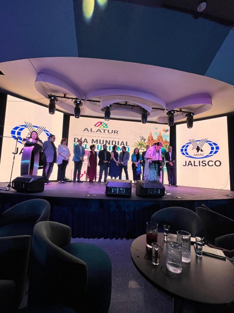 AMAV Jalisco firma el convenio por la unidad del sector turístico de Jalisco